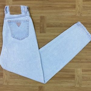 Georges Marciano X Guess vintage jeans
(Size US 28 / EU 44)